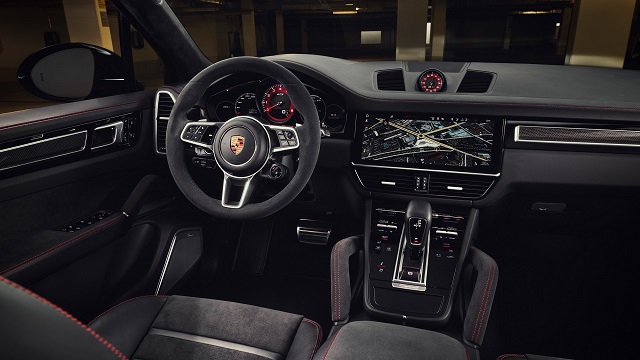 2021 Porsche Cayenne interior