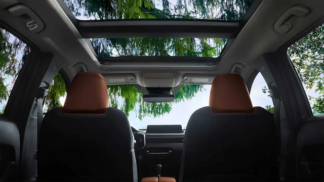 2023 Mazda CX-50 interior