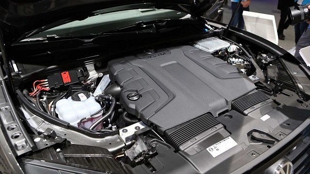2023 VW Touareg V8