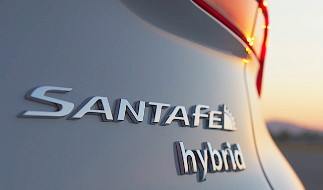 2024 Hyundai Santa Fe hybrid