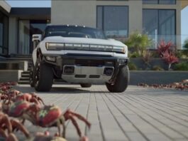 2024 GMC Hummer SUV crab walk