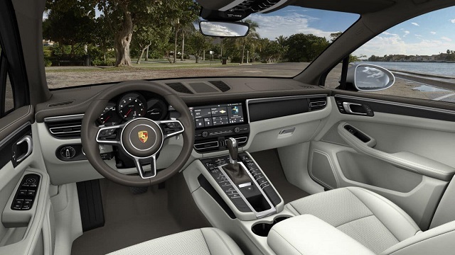 2024 Porsche Macan interior