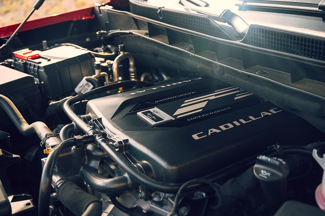 2024 Cadillac Escalade v8